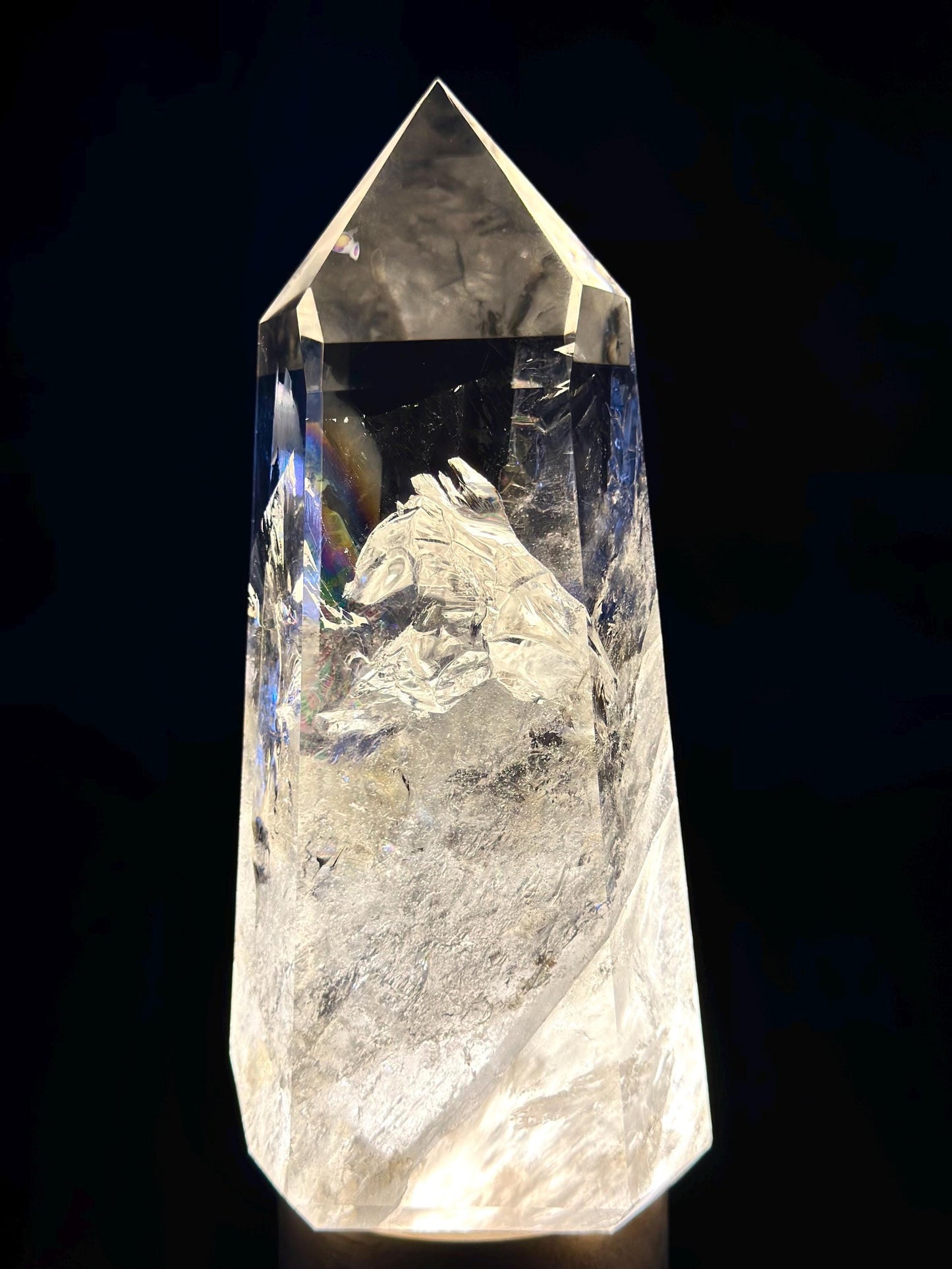 Exquisite High-Quality Clear Quartz with Rare Bear Totem Inclusion – Powerful Spirit Crystal